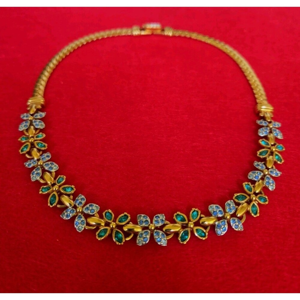Swarovski Signed Blue Teal Crystal Quatrefoil Flower Gold Plated Necklace Estate - Picture 2 of 15